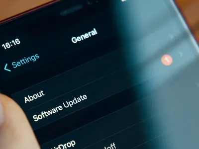 تنظیمات iOS؛ Software Update و آپدیت اپ‌های آیفون